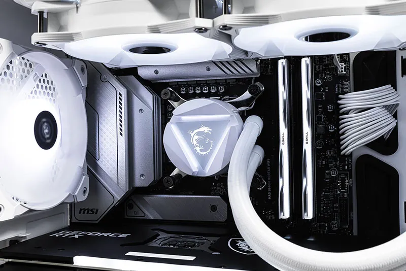 MSI MAG CORELIQUID 360R V2 WHITE — 2/3