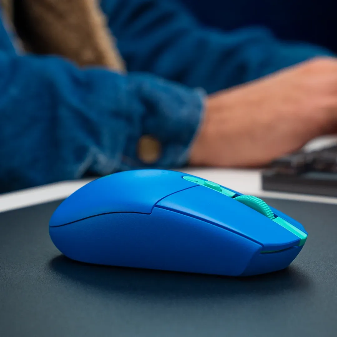 Logitech G305 — 2/5