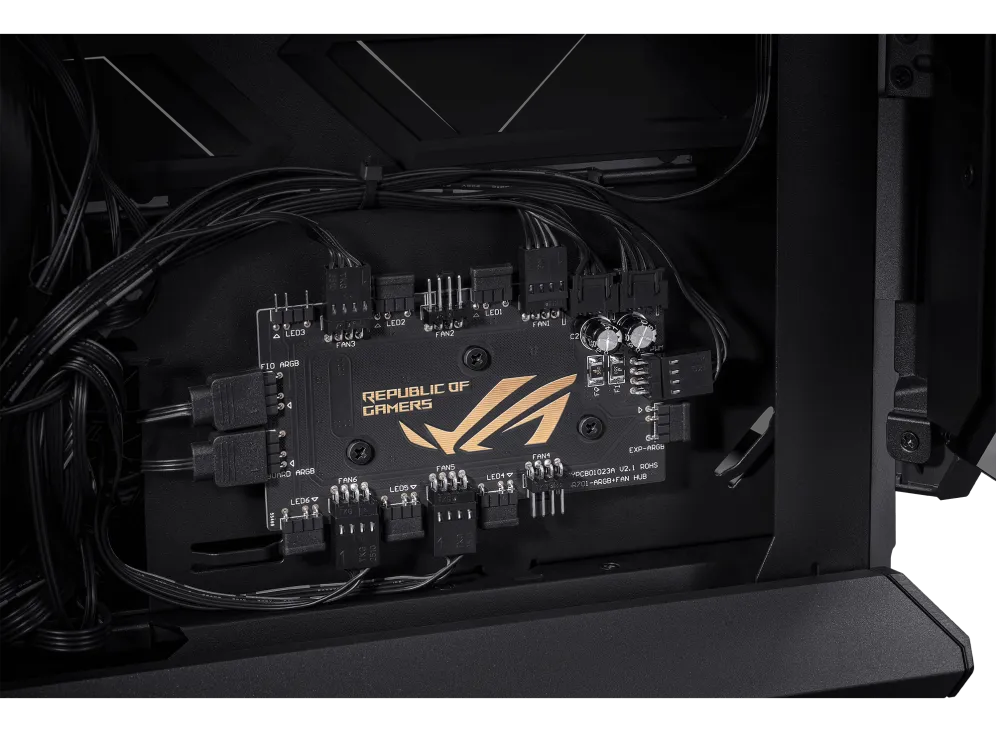 ASUS ROG Strix Hyperion GR701 Black — 5/10