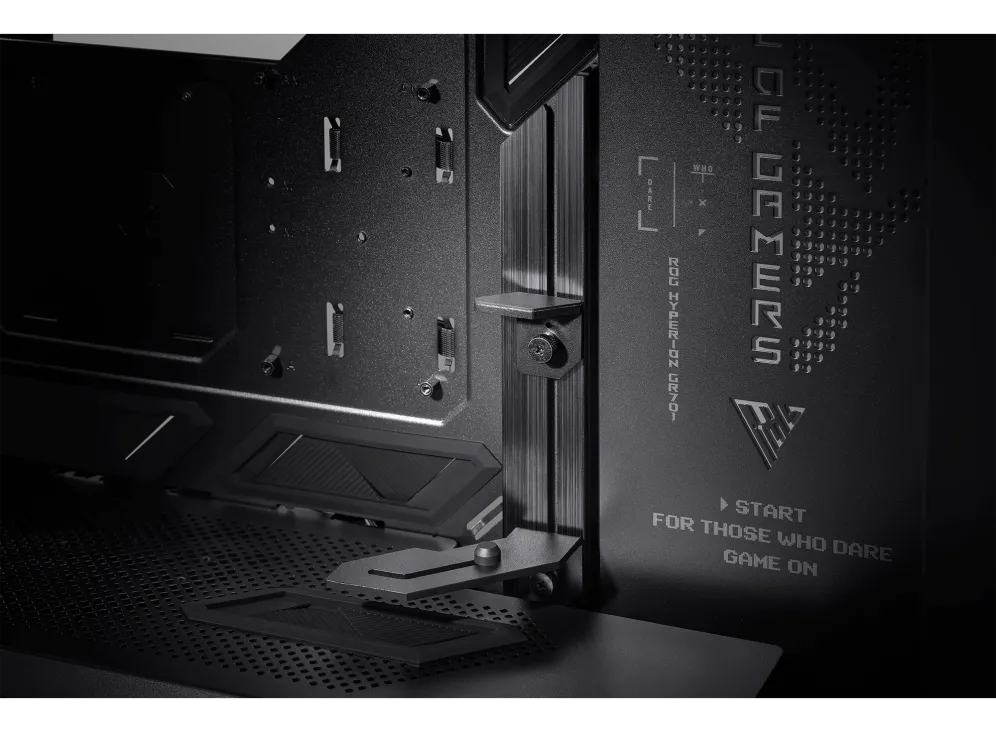 ASUS ROG Strix Hyperion GR701 Black — 4/10