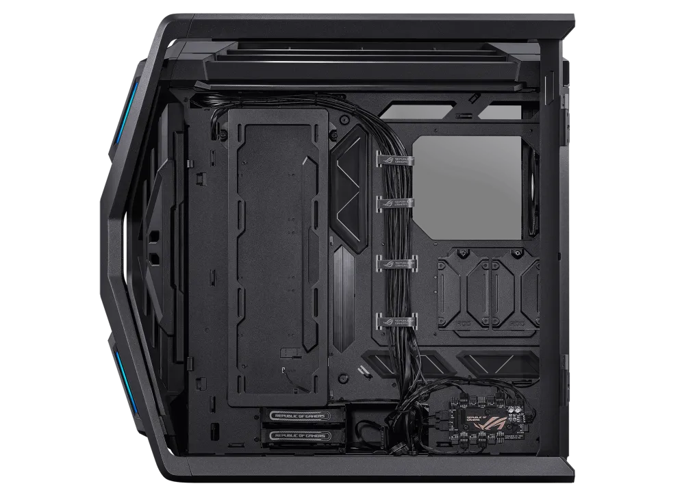 ASUS ROG Strix Hyperion GR701 Black — 9/10