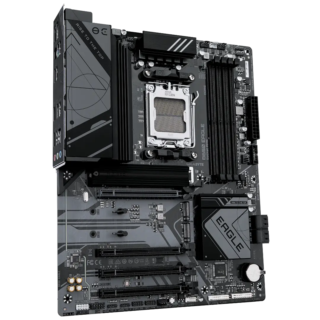 GIGABYTE B650 EAGLE — 3/4